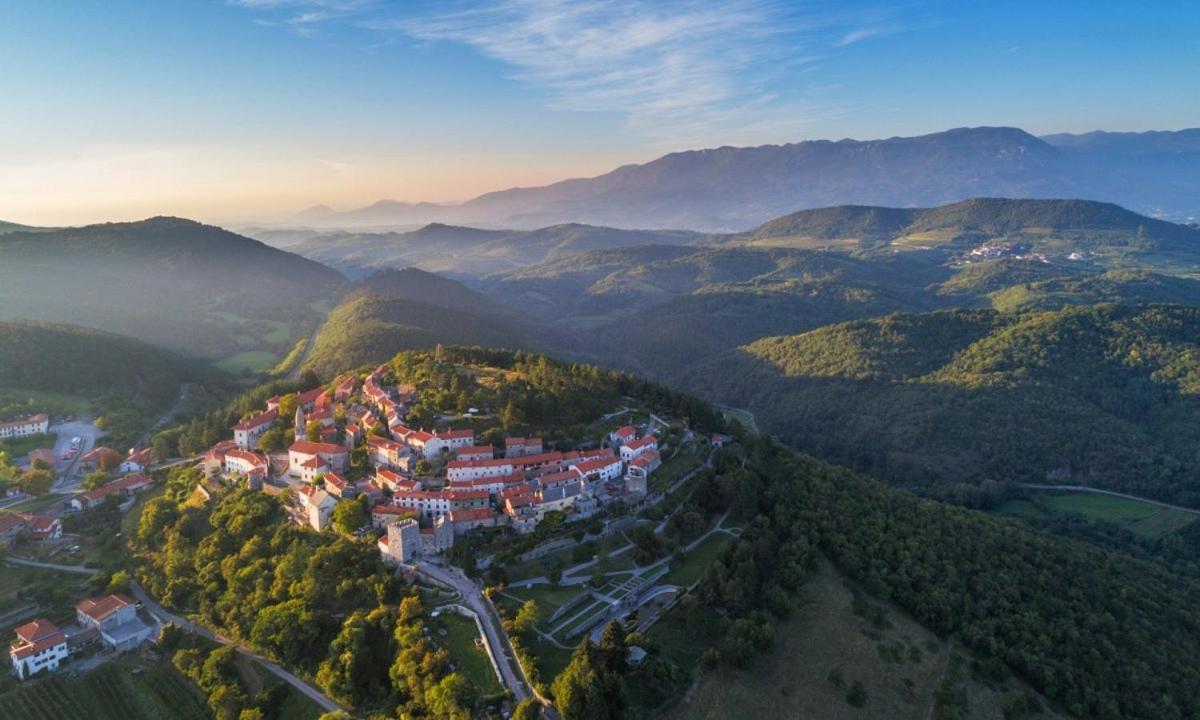 Cilka'S House, Authentic Homestay Near Lipica Sežana エクステリア 写真